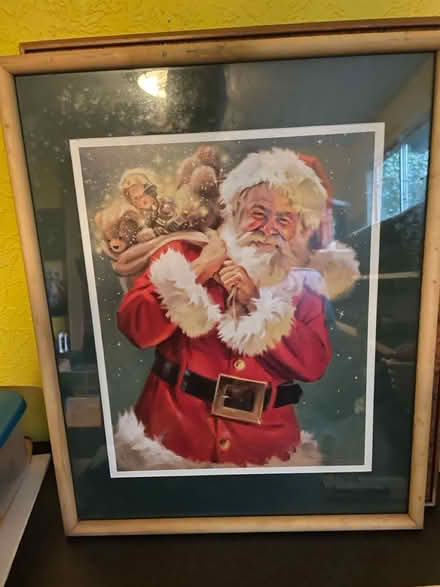 Photo of free Framed holiday picture (Lynnwood) #1