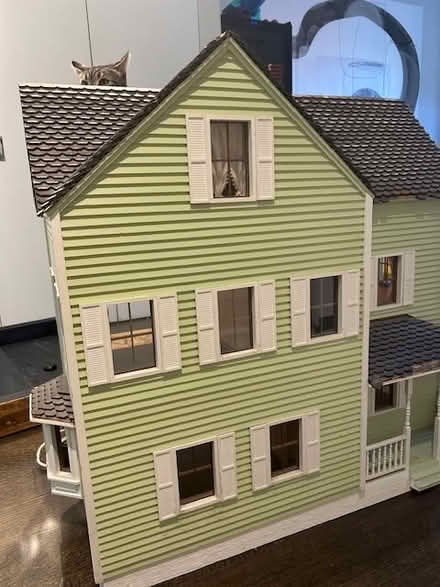 Photo of free Large Wooden Doll House (Brooklyn Heights) #4