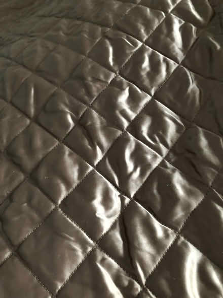 Photo of free King size bedspread (L15 Wavertree) #3