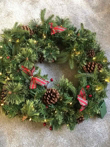 Photo of free Door wreath, lights and storage bag (Billericay) #1