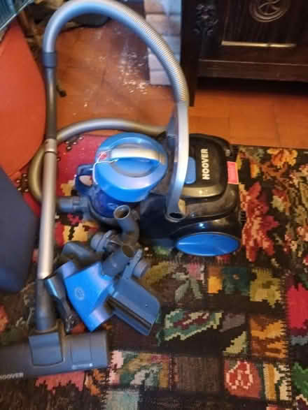 Photo of free Hoover vacuum cleaner (Frankwell SY3) #1