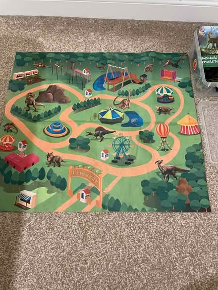 Photo of free Dinosaur play set (Appleton) #2