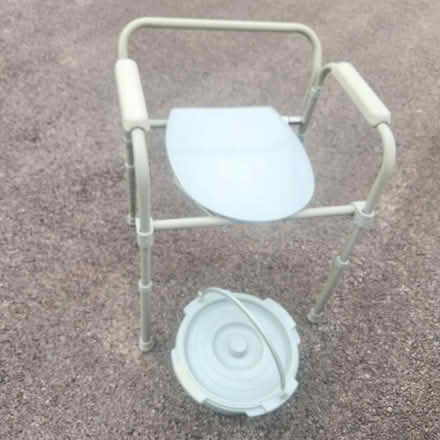 Photo of free Medical Bedside Commode (Near Roselle & Schaumburg Rd.) #2