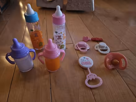 Photo of free Doll items (Sevenhills) #1
