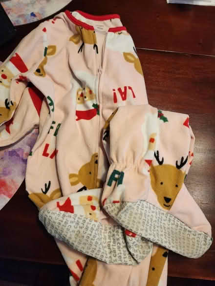 Photo of free Carter's girls xmas footed PJs sz 8 (Downtown Wheaton) #1