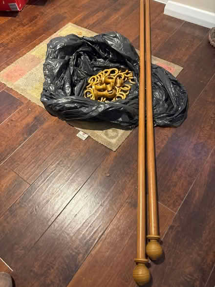 Photo of free Curtain poles (BR3 Beckenham) #4