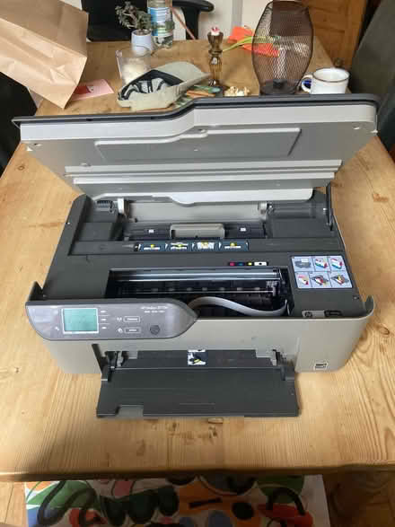 Photo of free HP Deskjet 3070A printer scanner (Withington M20) #3