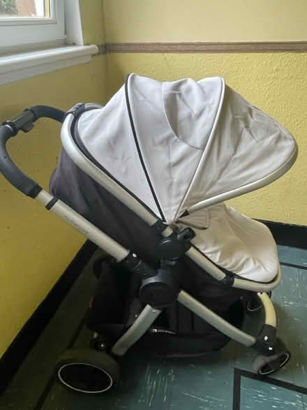 Photo of free Mothercare baby stroller (Kelvindale G12) #2