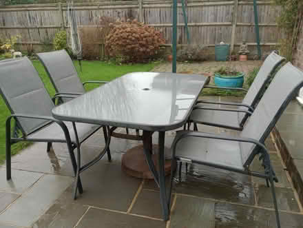 Photo of free Garden table and 4 chairs (Pagham PO21) #1