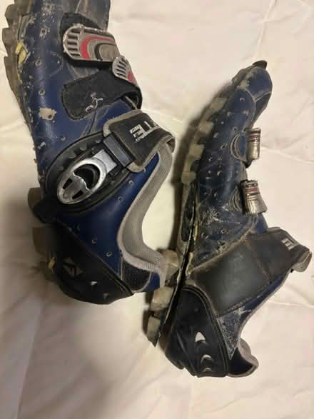 Photo of free Forte SPD cycling shoes -EU 44 (Mitty High area) #2