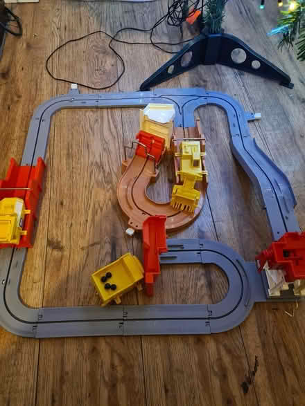 Photo of free Big loader construction track (Wa10) #3