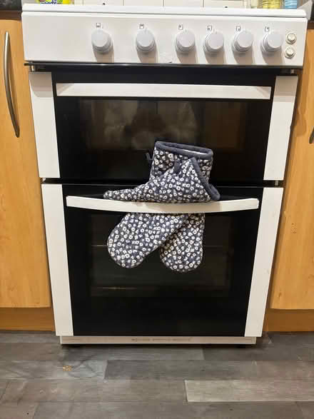 Photo of free Stand alone cooker (salford M3) #1