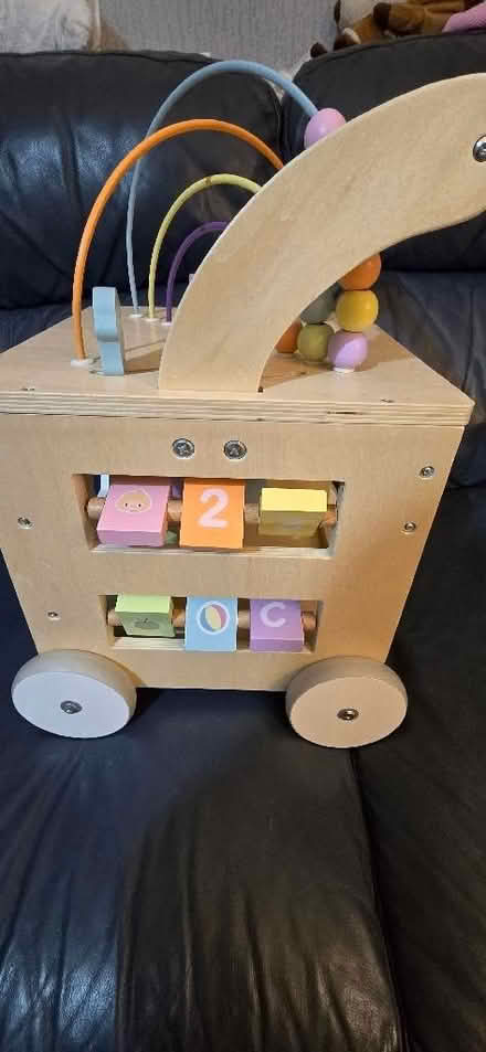 Photo of free Walking toddlers cube (Kensington L6) #2