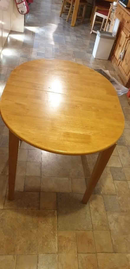 Photo of free Extendable table (Linslade LU7) #1