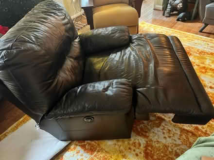 Photo of free Electric Recliner (Exton area, in Eagleview) #1