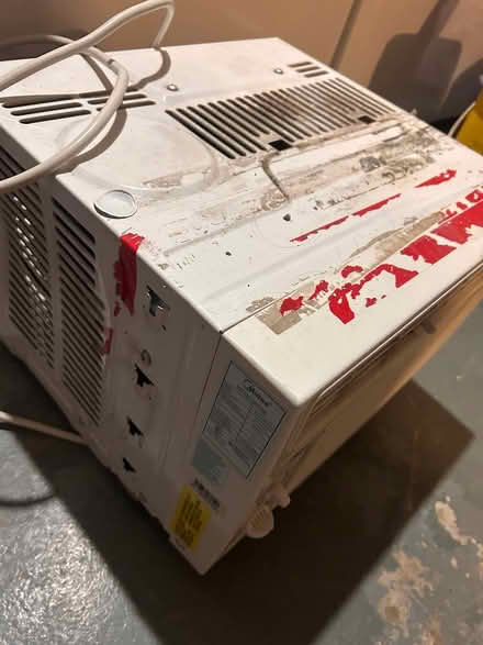 Photo of free Air Conditioner (Ottawa) #3