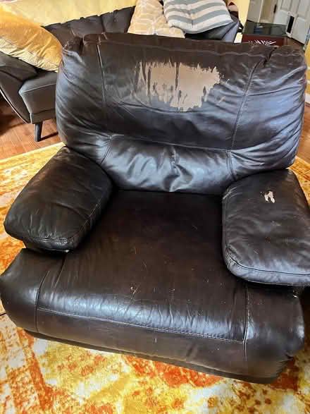 Photo of free Electric Recliner (Exton area, in Eagleview) #3