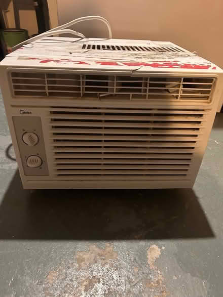 Photo of free Air Conditioner (Ottawa) #1