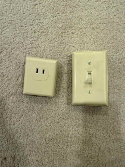 Photo of free RF light switch (Emerald Hills) #1