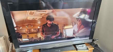 Photo of free 40-in Sony bravia TV in good working condition except for on (West Hill BN1) #1