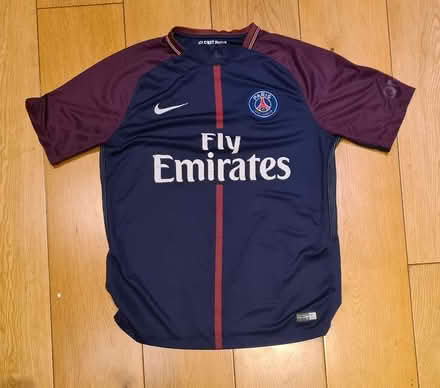 Photo of free Paris Saint Germain football top (Headington OX3) #1