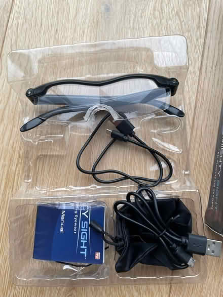 Photo of free Magnifying eyewear with lights (Ifold RH14) #2