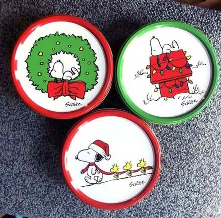 Photo of free 3 Snoopy Christmas tins [20886] #1