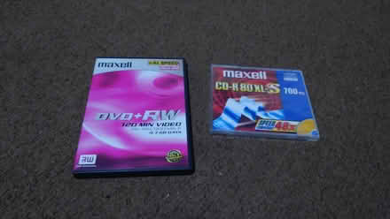 Photo of free DVD-RW disc and an unused CD-R (Plungington PR1) #1