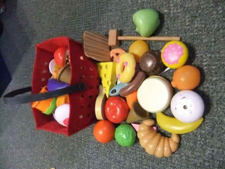 Photo of free Wooden/ Plastic play food (Wolvey LE10) #1