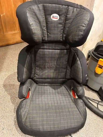 Photo of free Britax car seat (Stanley DE7) #1