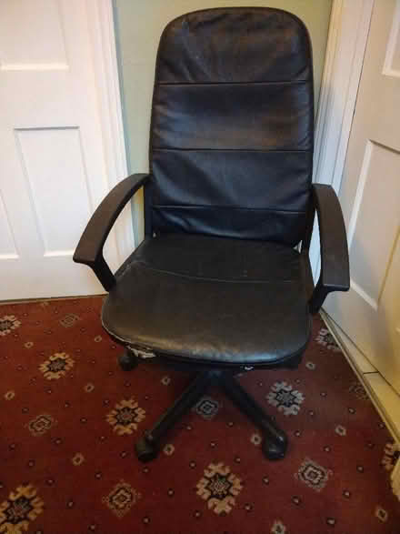 Photo of free Black office chair (Rickerscote ST17) #2