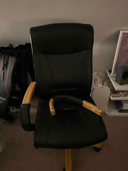 Photo of free Desk Chair (Putney Hill SW15) #1