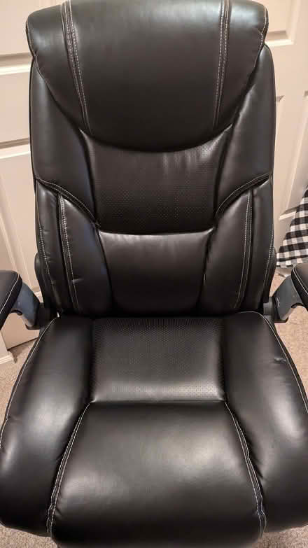 Photo of free Desk chair (Bellevue) #3