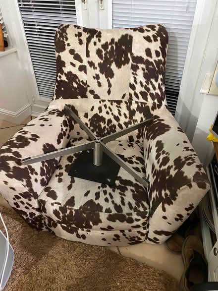 Photo of free Swivel chair (Blacon CH1) #3