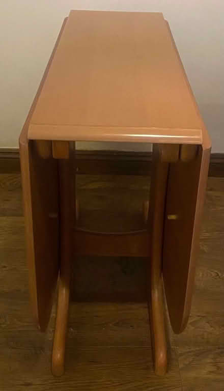 Photo of free Must go 6 seater dining table (Shoeburyness SS3) #3