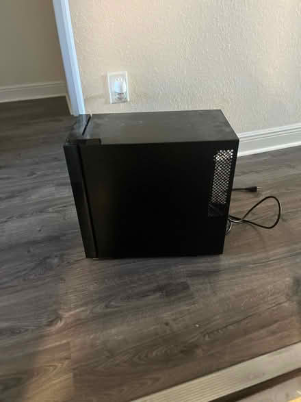 Photo of free Mini Wine fridge (Spring Hill, FL) #4