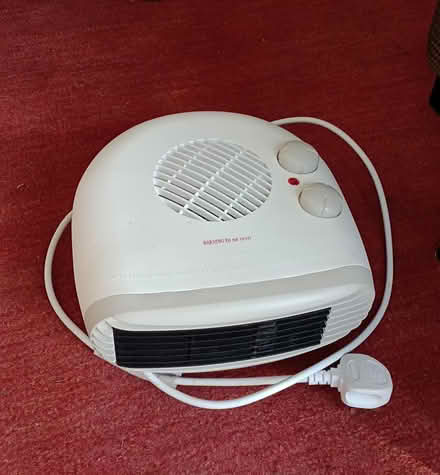 Photo of free Small fan heater/cooler (Kidderminster DY11) #1