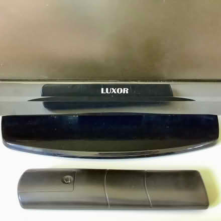 Photo of free Luxor TV DVD with remote - V19LCDHD (RH15) #2