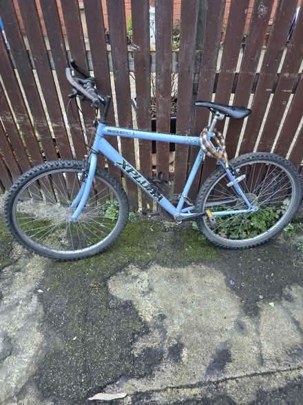 Photo of free Bicycle 🚲 (Darnall S9) #2