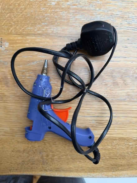 Photo of free Kids Glue Gun (Kensal Rise) #1