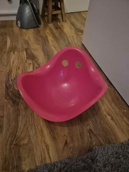 Photo of free Child spinning toy (SE19) #1