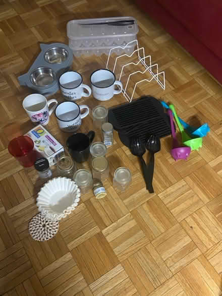 Photo of free Misc kitchen stuff (West Rogers Park) #1