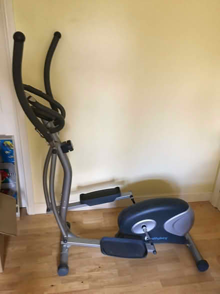 Photo of free Cross Trainer exercise machine (Cassiobury Estate WD17) #1