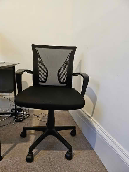 Photo of free Office chair (East Croydon CR0) #1