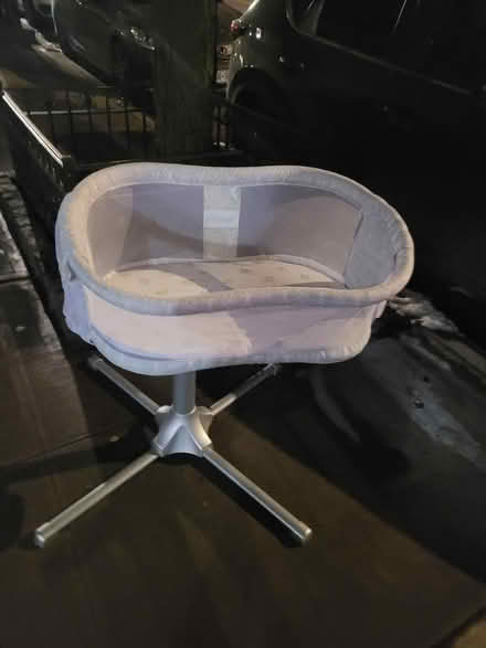 Photo of free Crib/Bassinet UPDATE (Upper East Side) #1