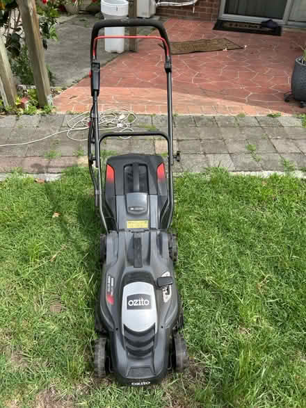 Photo of OZITO electric Lawn Mower (Chelsea Heights) #2