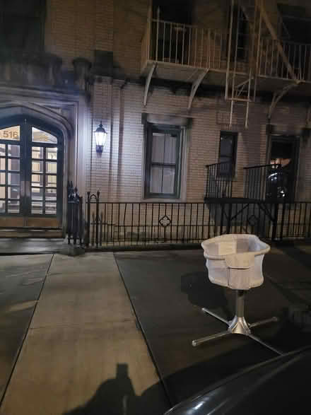 Photo of free Crib/Bassinet UPDATE (Upper East Side) #2