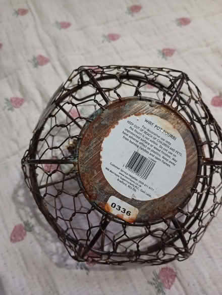 Photo of free Autumn wire basket (Slade Green DA8) #2