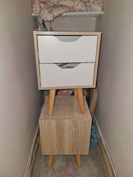 Photo of free 2x Oak effect, bedside tables (CV3 Stoke Aldermoor) #1