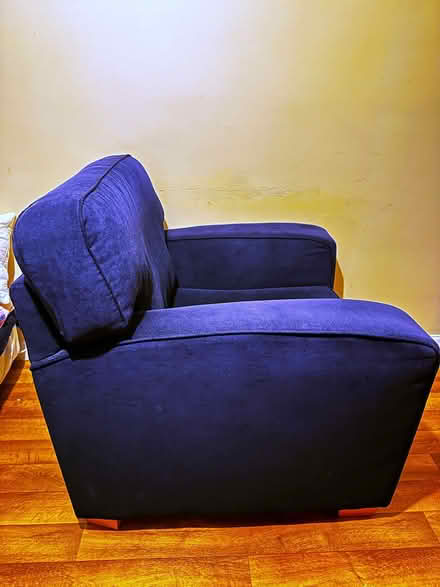 Photo of free Armchair Navy Velvet (Kingston KT1) #3